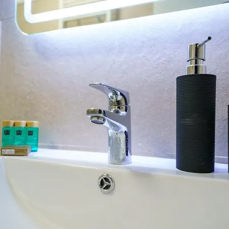 Smarald De Luxe Infinity Apartamento Năvodari