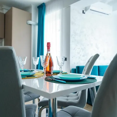 Smarald De Luxe Infinity Apartamento Năvodari