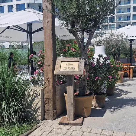 Apartamento Smarald De Luxe Infinity *