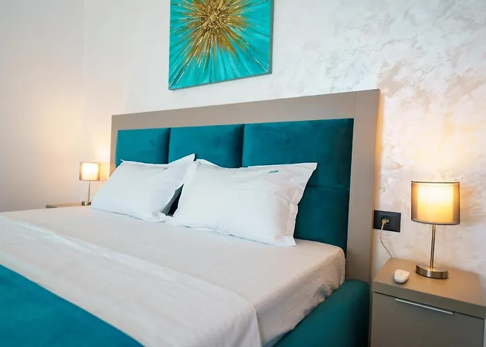 Smarald De Luxe Infinity Năvodari