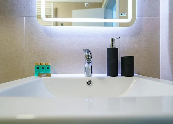 Smarald De Luxe Infinity *