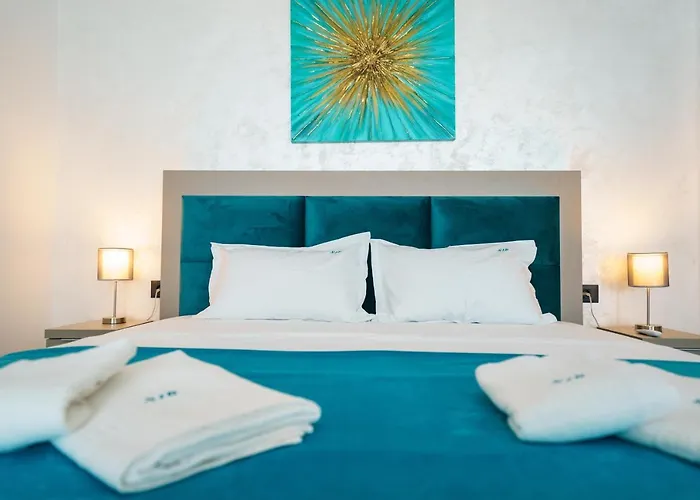 Smarald De Luxe Infinity Năvodari