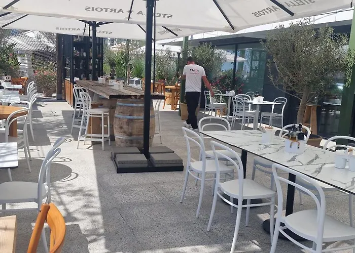 Smarald De Luxe Infinity Năvodari