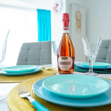 Smarald De Luxe Infinity アパート