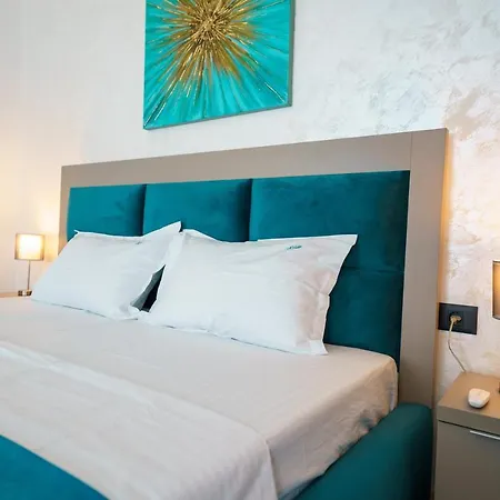 Smarald De Luxe Infinity ナボダリ