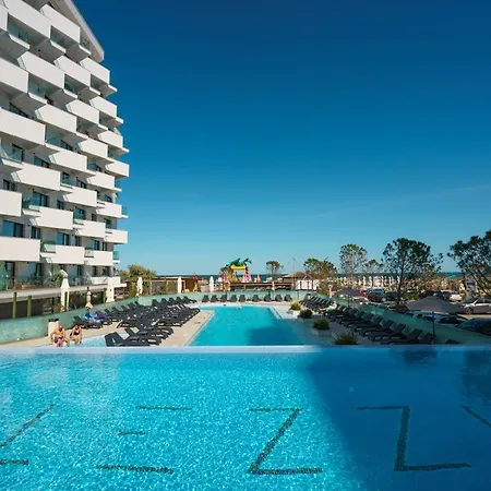 Smarald De Luxe Infinity Apartmán