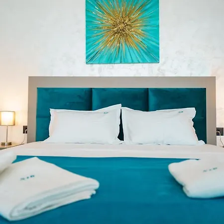 Smarald De Luxe Infinity ナボダリ